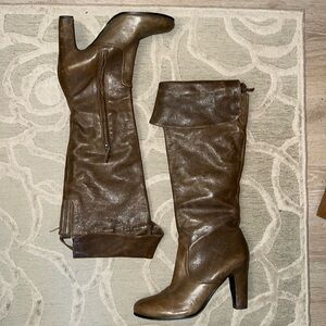 NWT🌷SAM EDELMAN🌷Taupe leather knee high side zip stacked heel boots